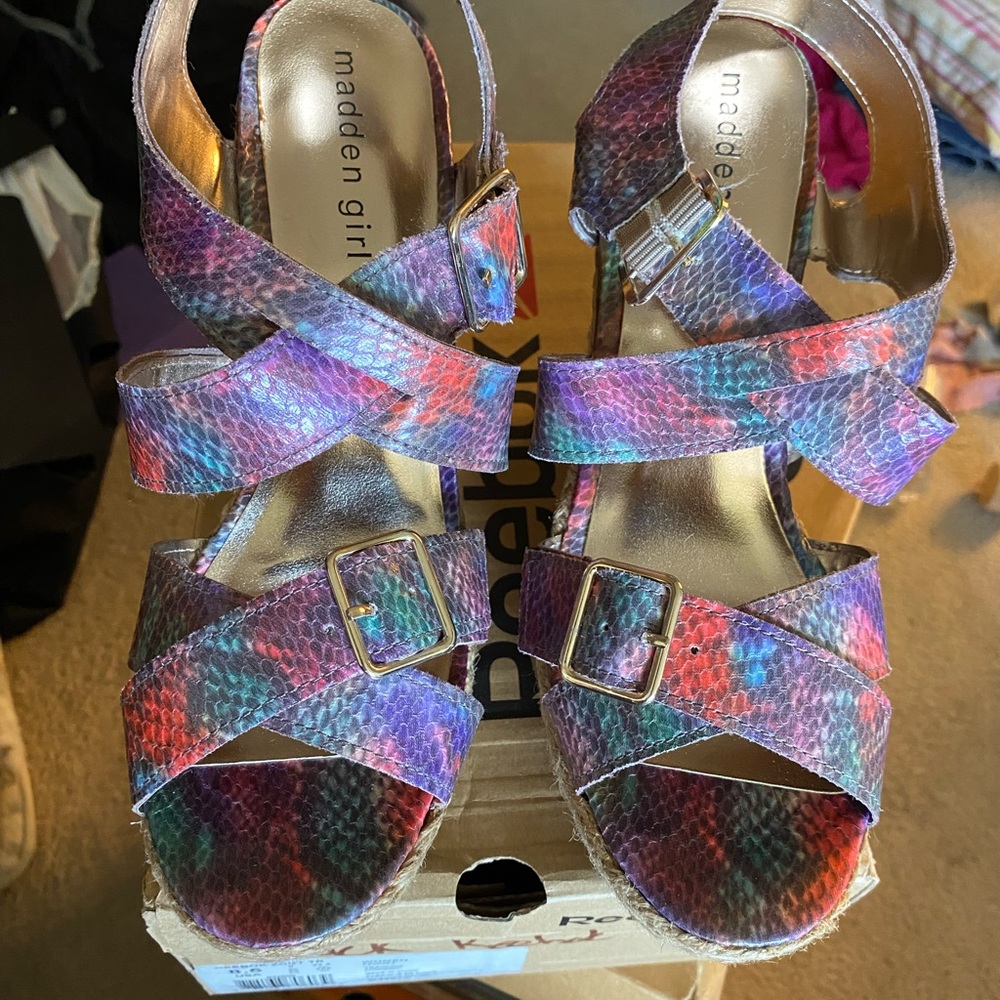 Madden girl size 8.5 snake print